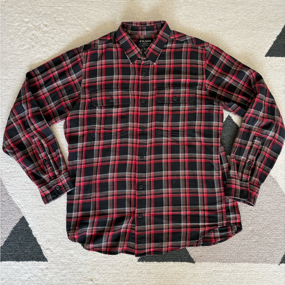 Filson Original Garment, Alaskan Guide Shirt, Size Medium excellent condition.